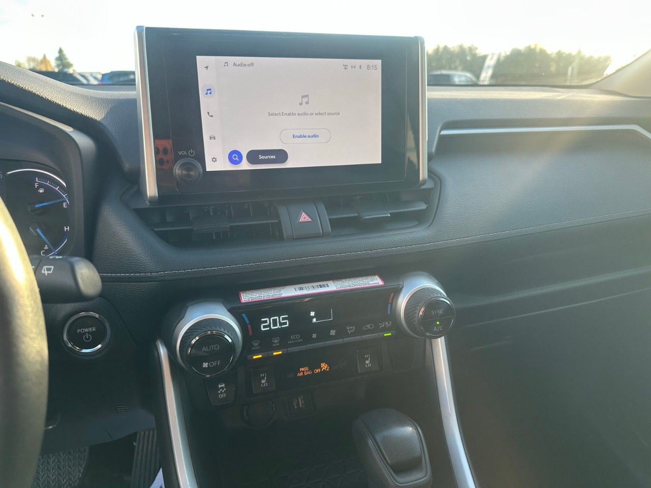 2025 Toyota RAV4 — photo 22 of 25