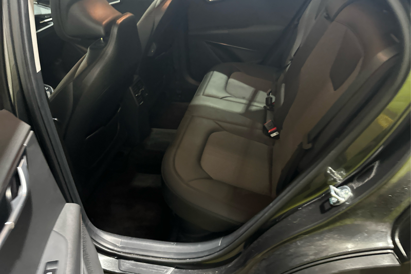 2025 Kia Niro Hybrid — photo 12 of 27