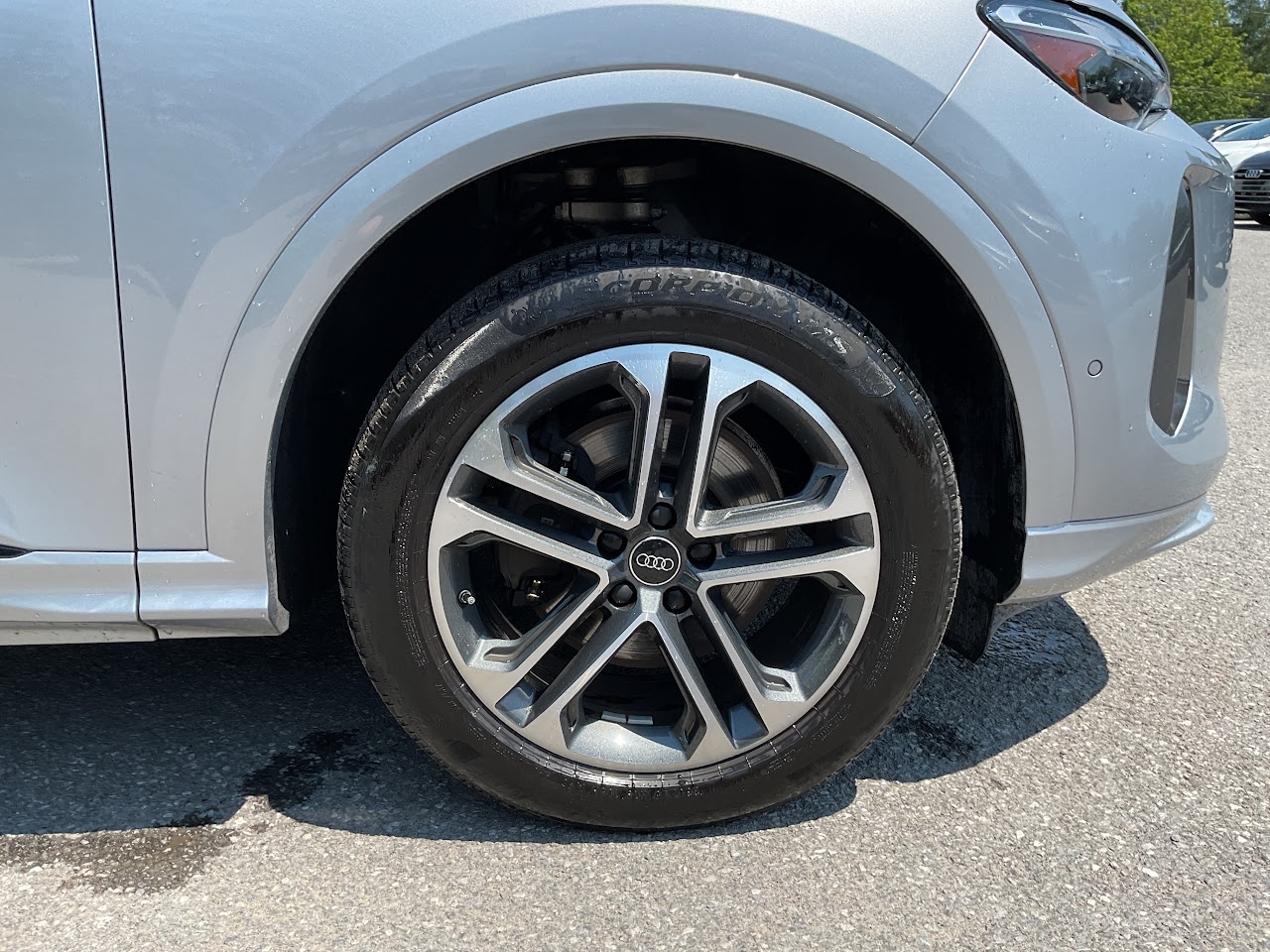2025 Audi Q5 — photo 11 of 33