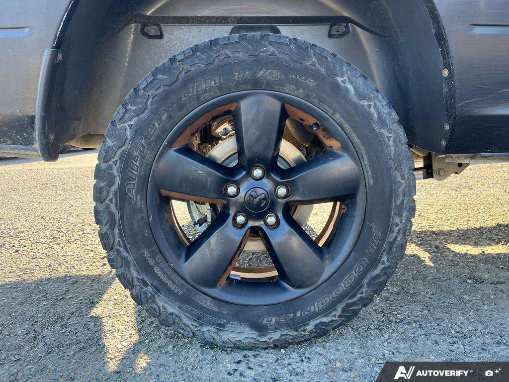 2022 Ram 1500 Classic Crew Cab — photo 6 of 25