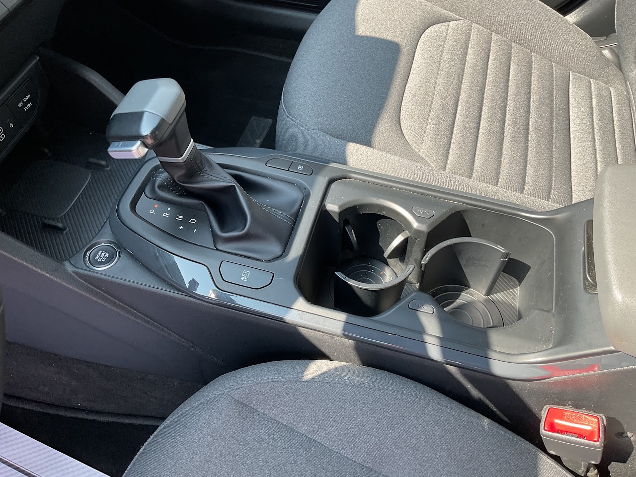 2025 Kia K4 — photo 20 of 22