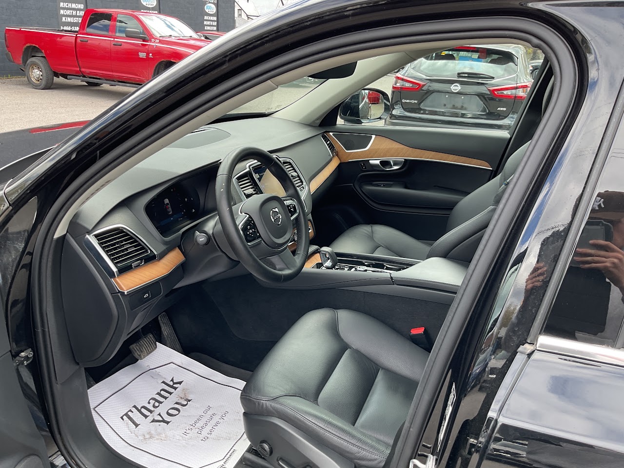 2024 Volvo XC90 — photo 21 of 34