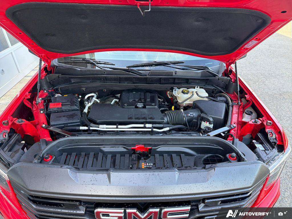 2023 GMC Sierra 1500 — photo 10 of 25