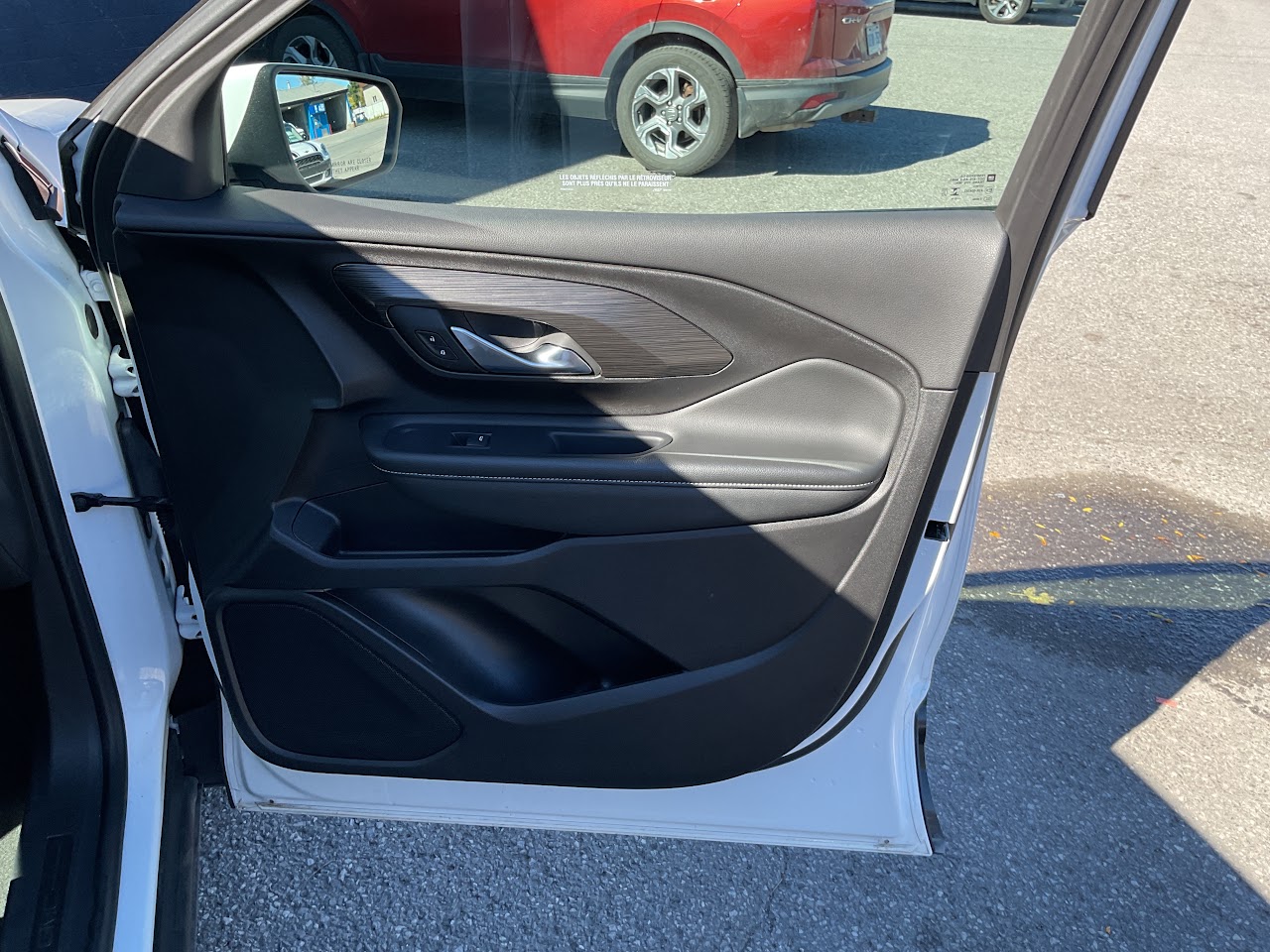 2024 GMC Terrain — photo 17 of 34