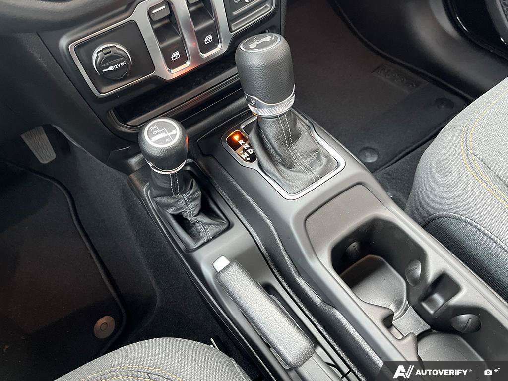 2026 Jeep Wrangler — photo 17 de 24