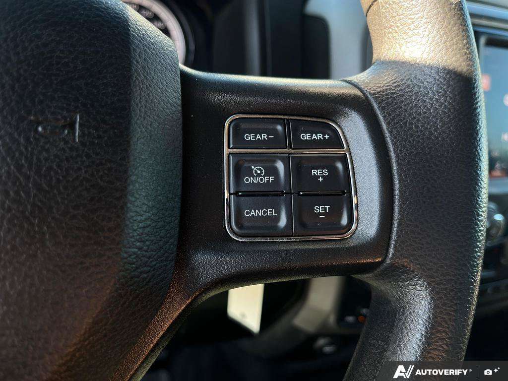 2022 Ram 1500 Classic Crew Cab — photo 16 of 25