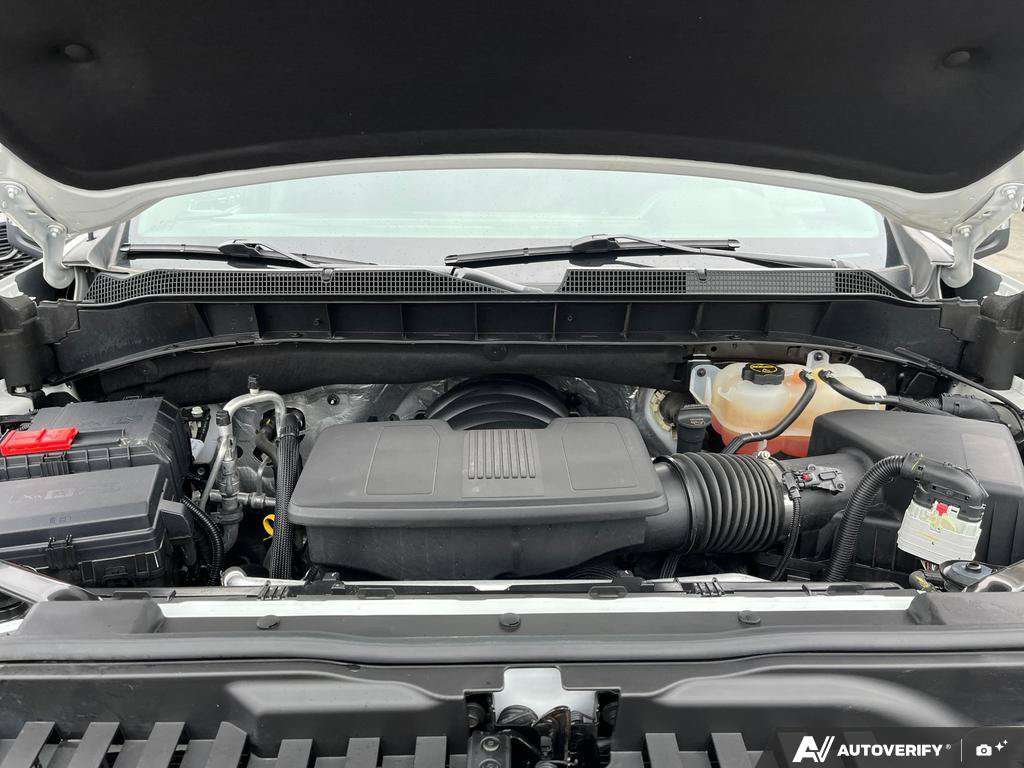 2025 Chevrolet Silverado 1500 — photo 10 of 25
