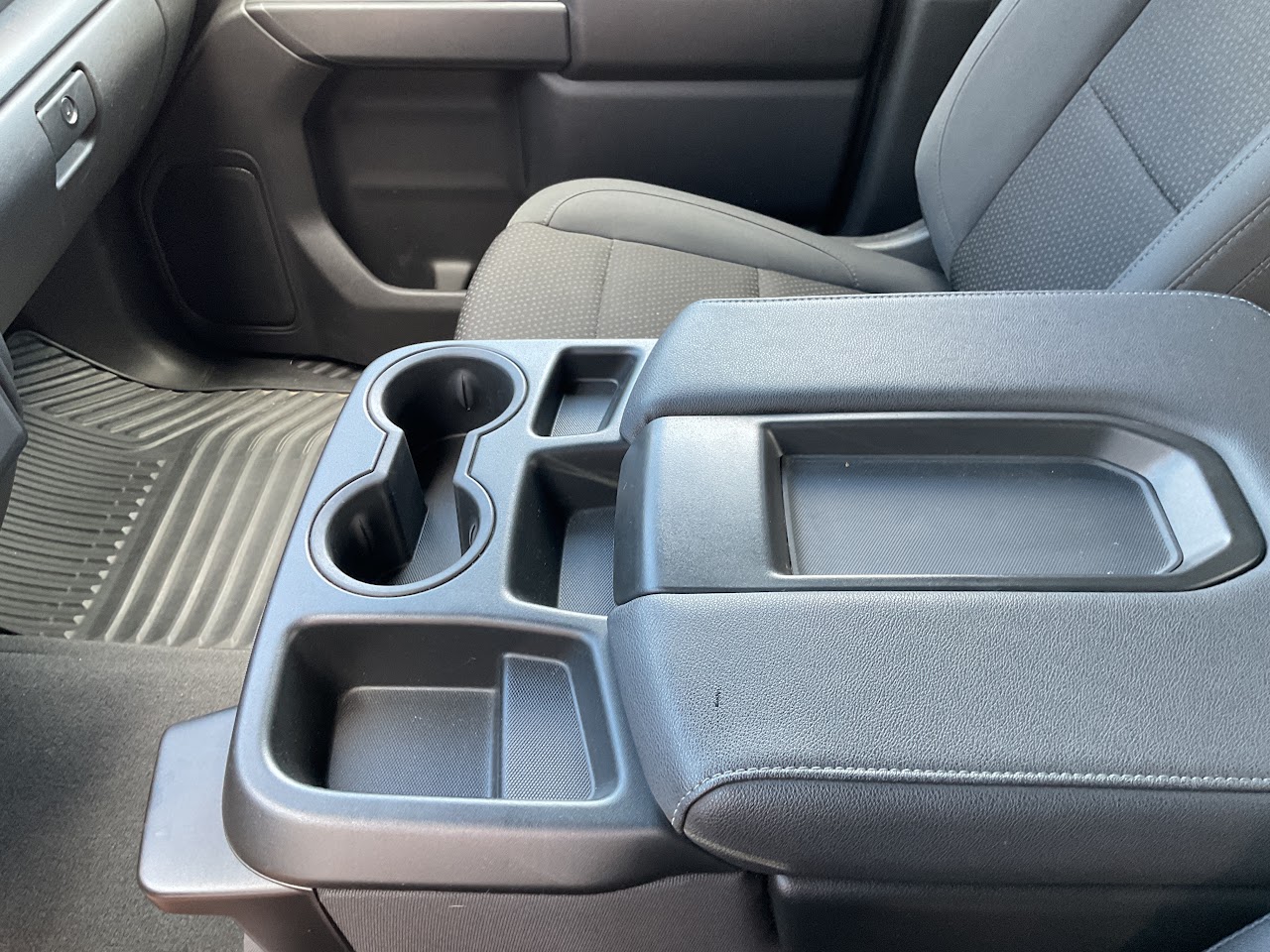 2024 GMC Sierra 1500 — photo 29 of 34