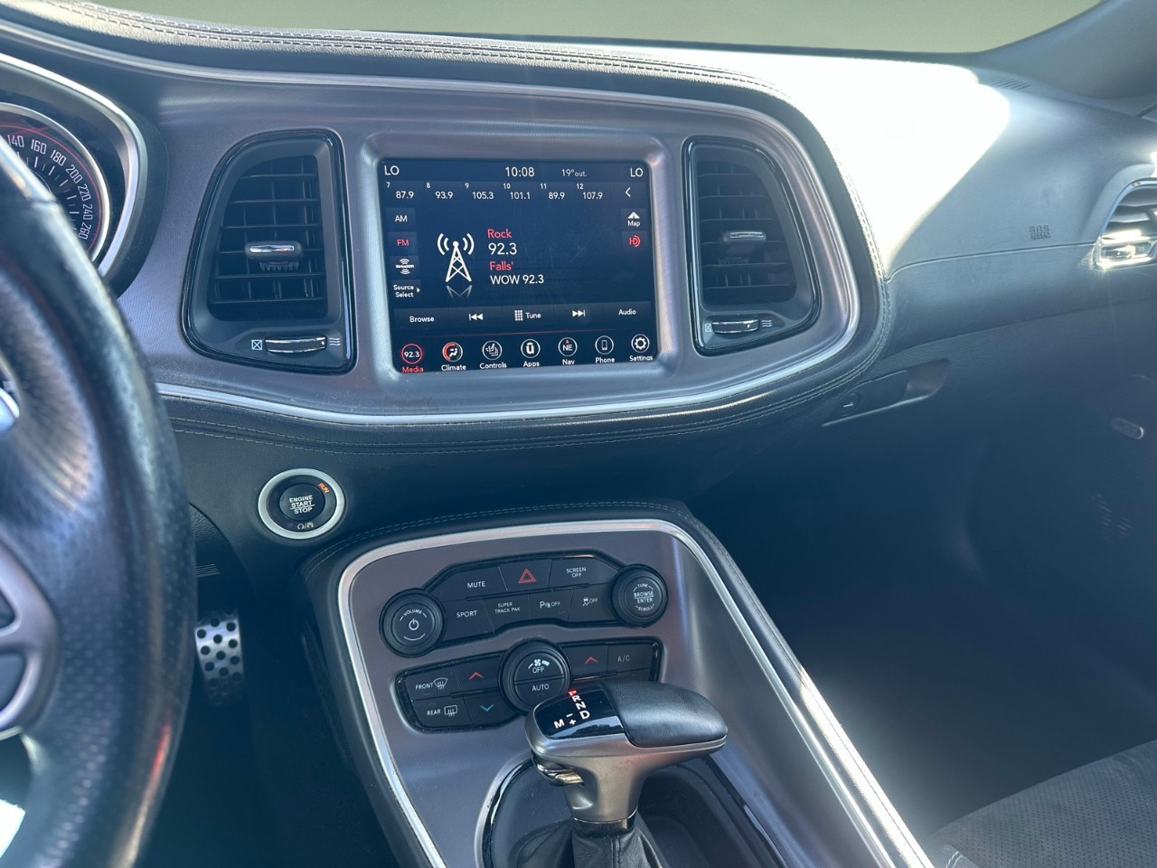 2020 Dodge Challenger — photo 8 of 9