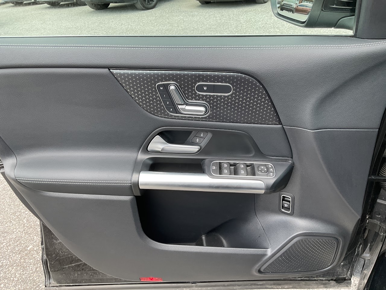 2026 Mercedes-Benz GLA — photo 30 of 34