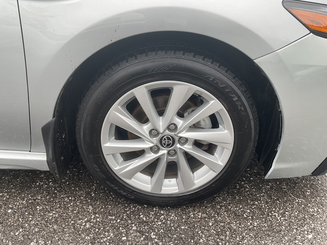 2023 Toyota Camry — photo 11 of 34