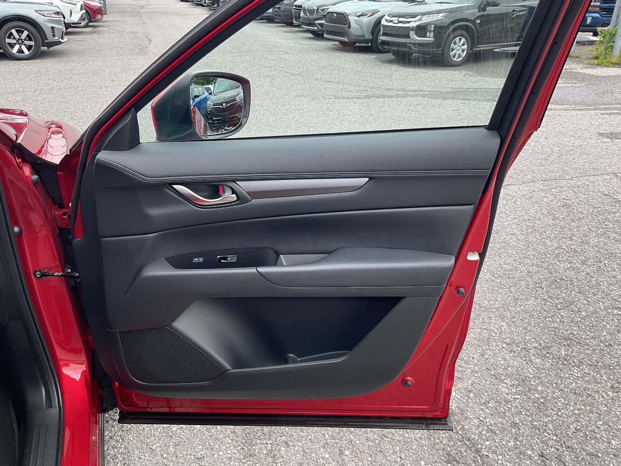 2024 Mazda CX-5 — photo 31 of 34