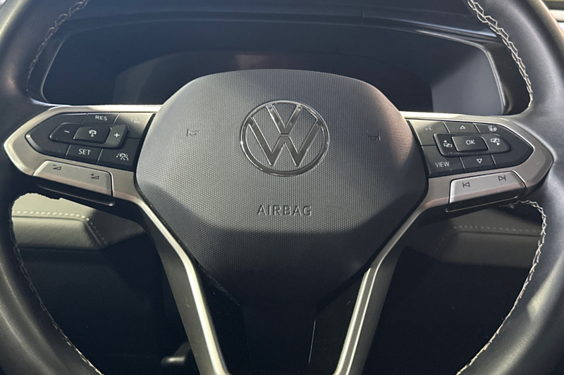 2024 Volkswagen Taos — photo 13 of 34
