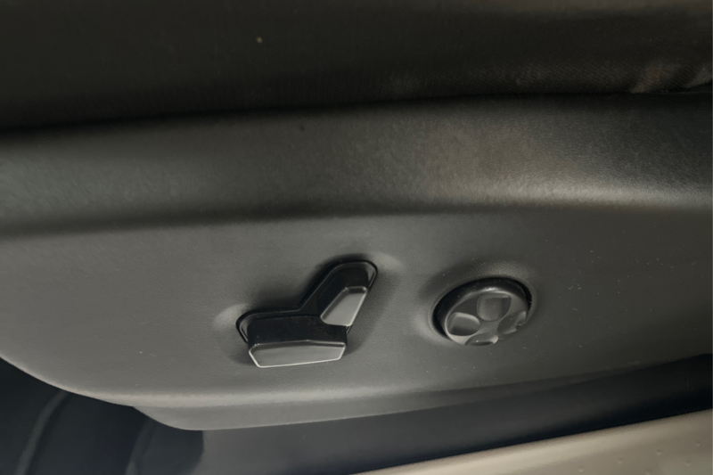 2024 Chrysler Grand Caravan — photo 26 of 27
