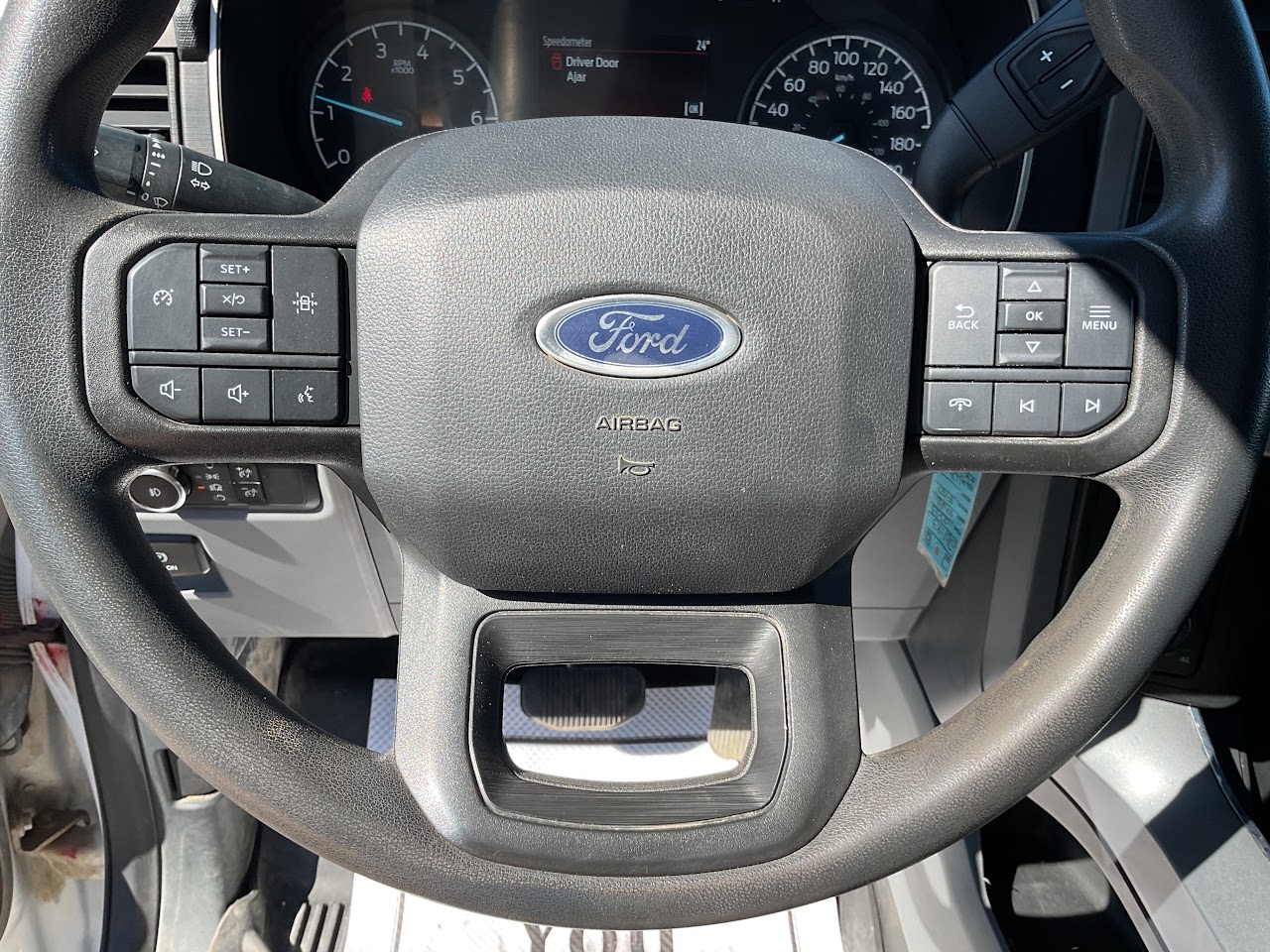 2023 Ford F-150 — photo 26 of 34