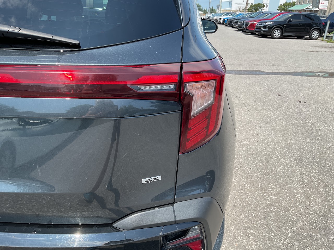2025 Kia Seltos — photo 17 of 34