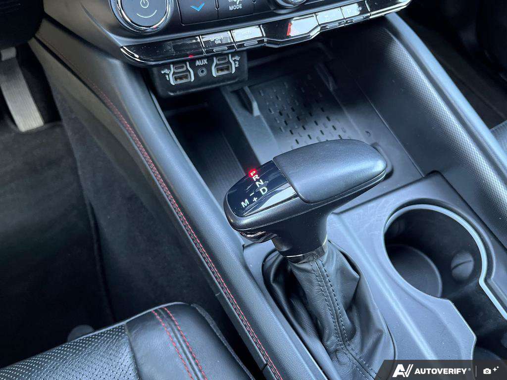 2025 Dodge Durango — photo 18 of 25