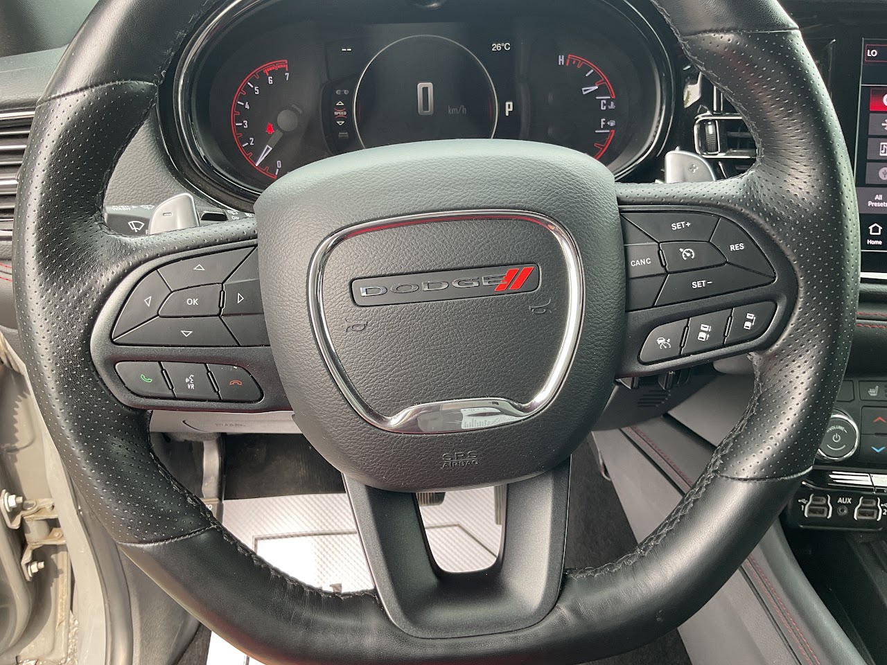 2025 Dodge Durango — photo 26 of 34