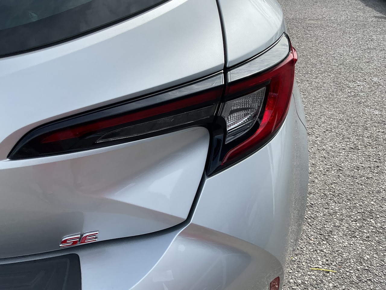 2024 Toyota Corolla — photo 17 of 34