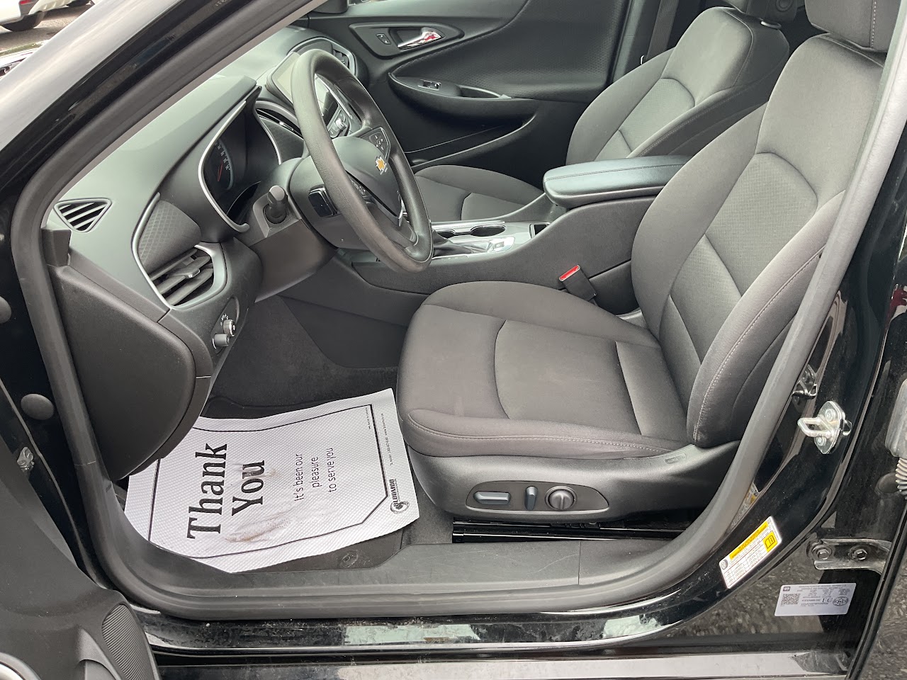 2023 Chevrolet Malibu — photo 20 of 34