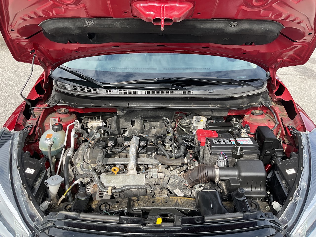 2025 Nissan Kicks Play — photo 33 of 34