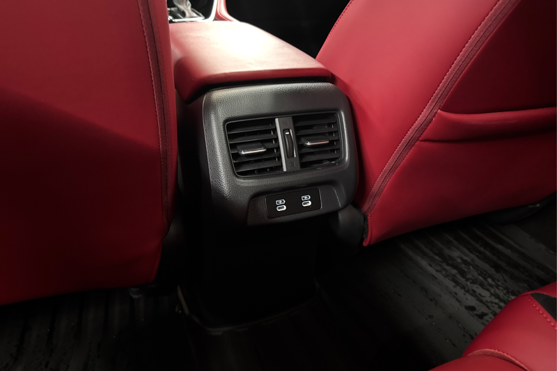 2025 Acura Adx — photo 21 of 35