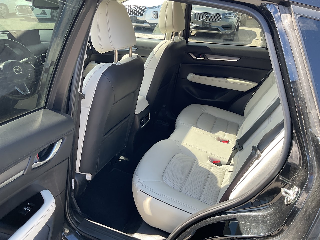 2025 Mazda CX-5 — photo 22 of 33