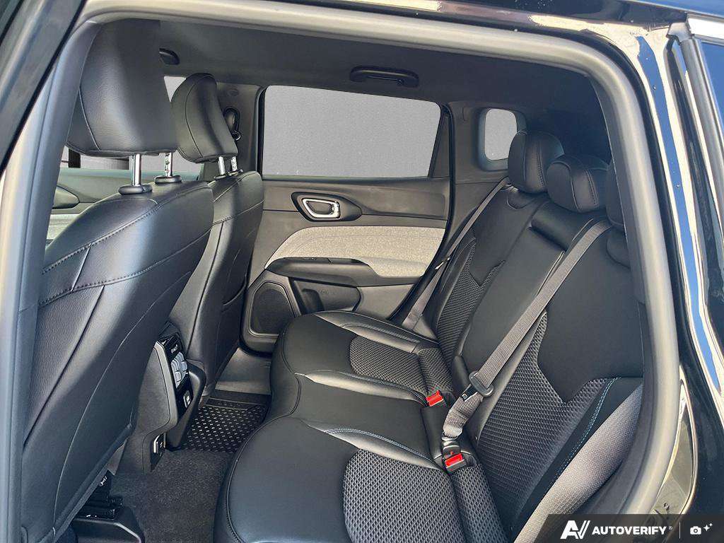 2025 Jeep Compass — photo 23 of 25