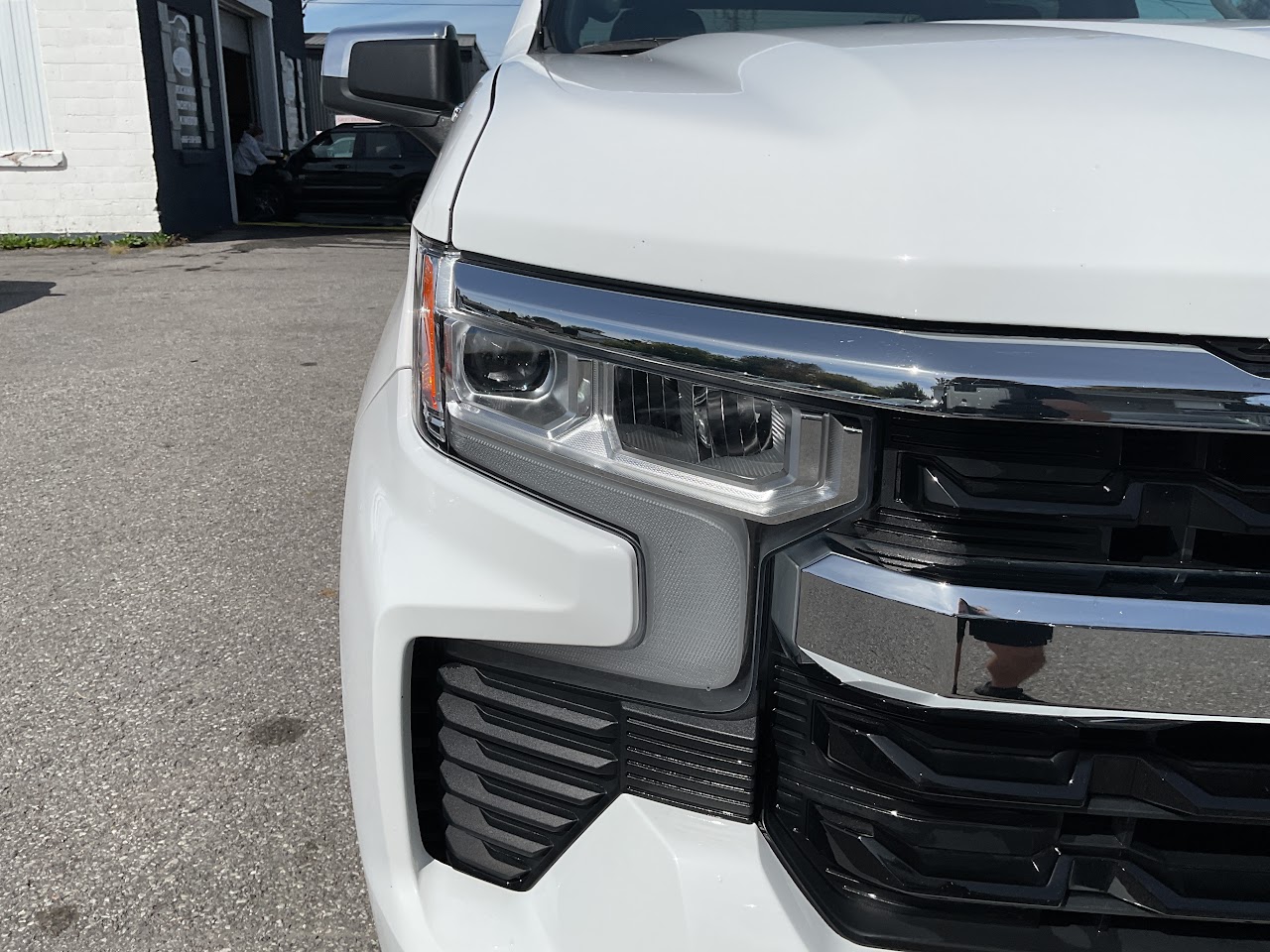 2025 Chevrolet Silverado 1500 — photo 10 of 33