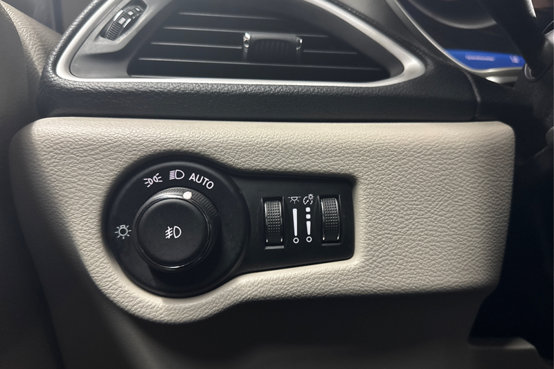 2024 Chrysler Pacifica — photo 16 de 34
