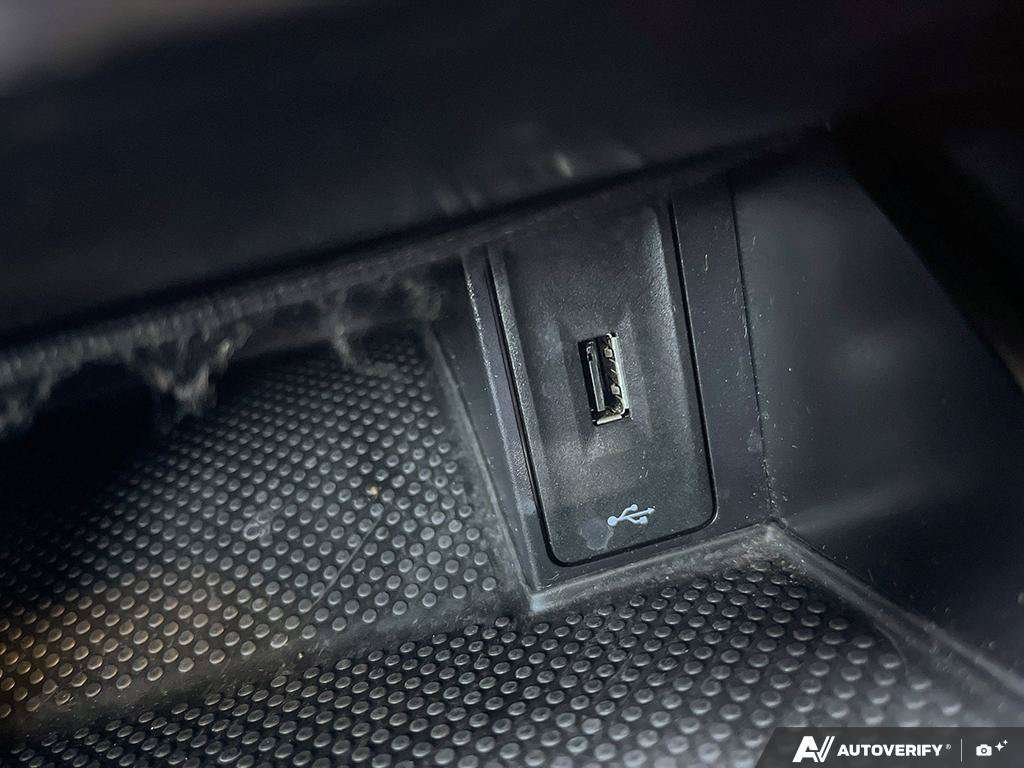 2019 Volkswagen Golf SportWagen — photo 18 of 25