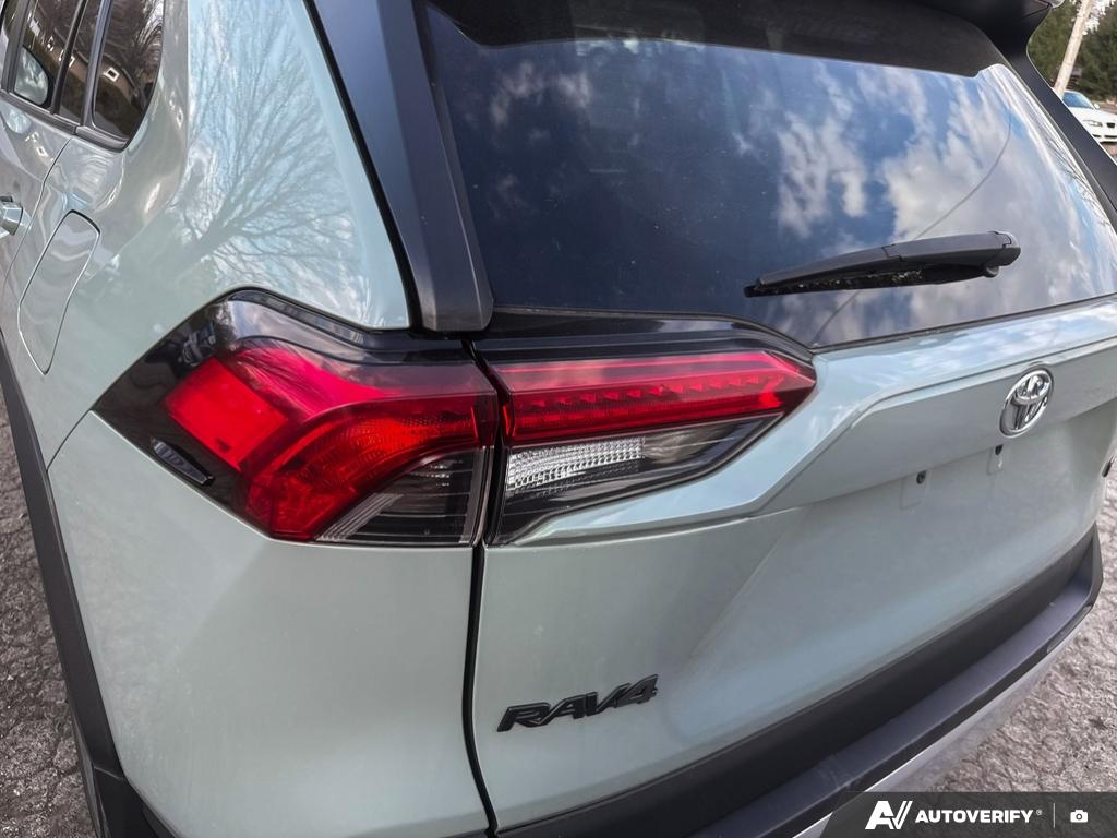 2019 Toyota RAV4 — photo 12 de 25