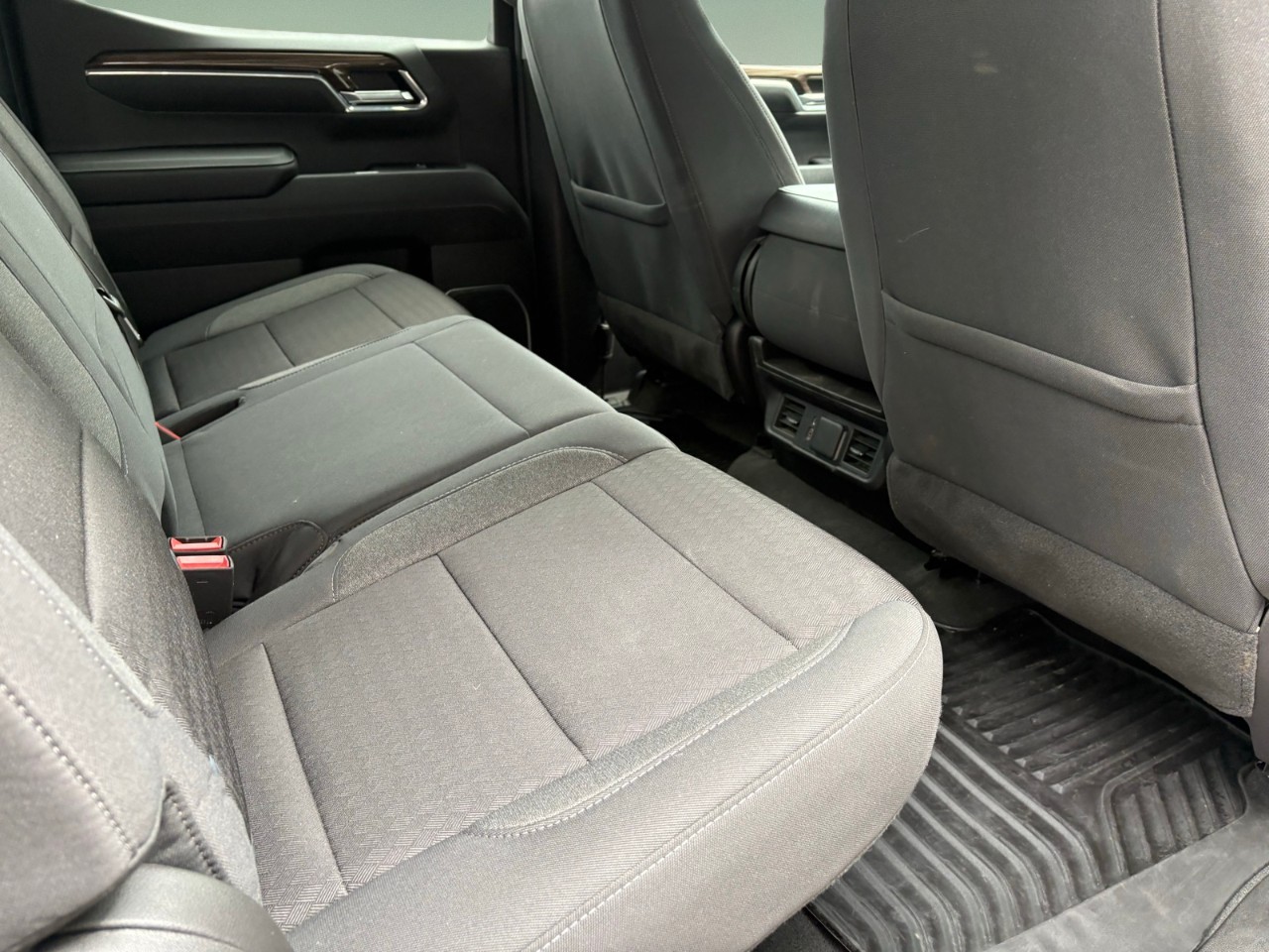 2024 Chevrolet Silverado 1500 — photo 15 of 16
