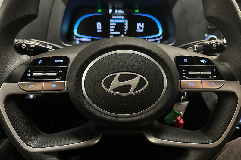 2026 Hyundai Elantra — photo 13 of 29