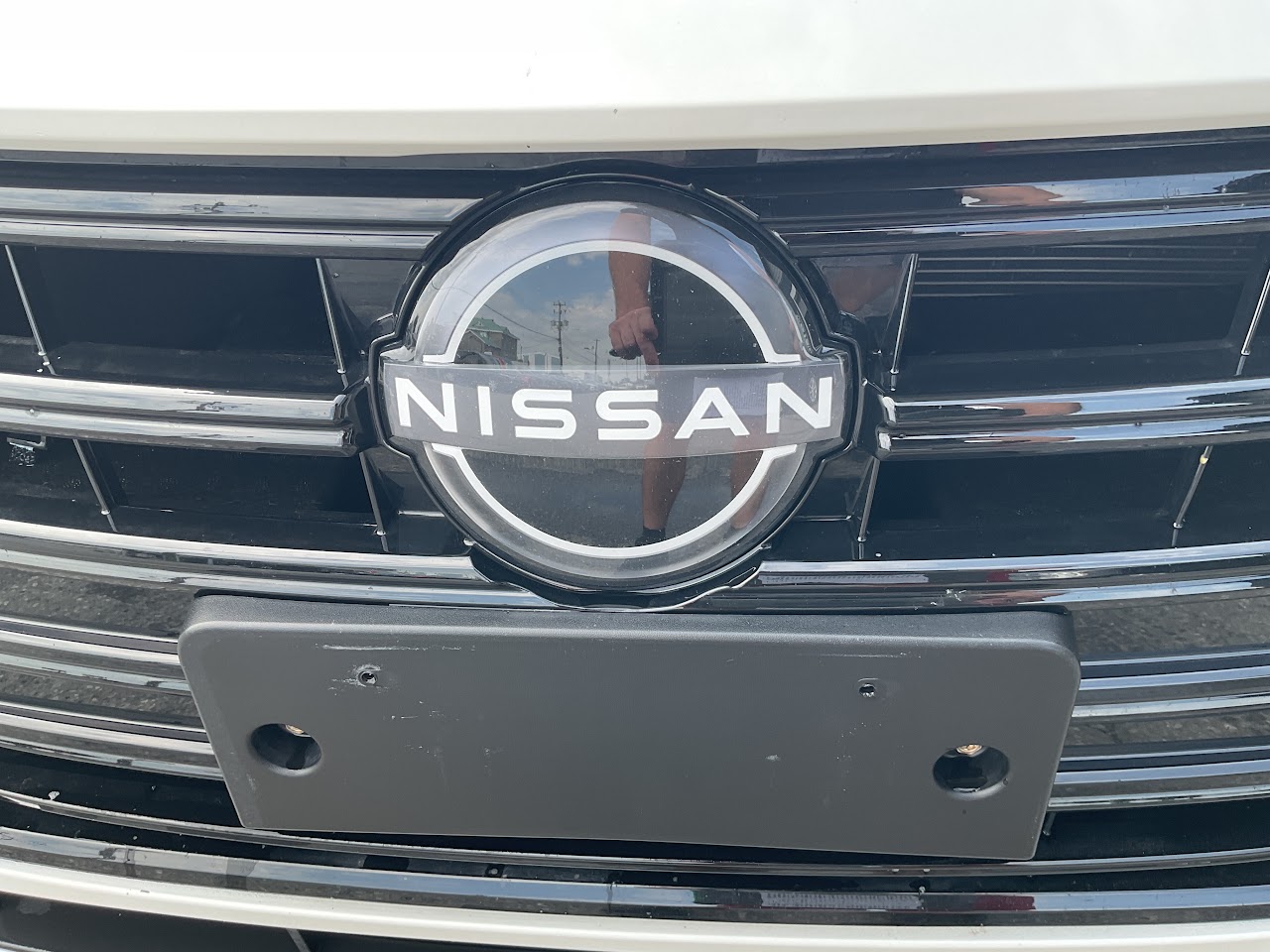2025 Nissan Versa — photo 19 of 34