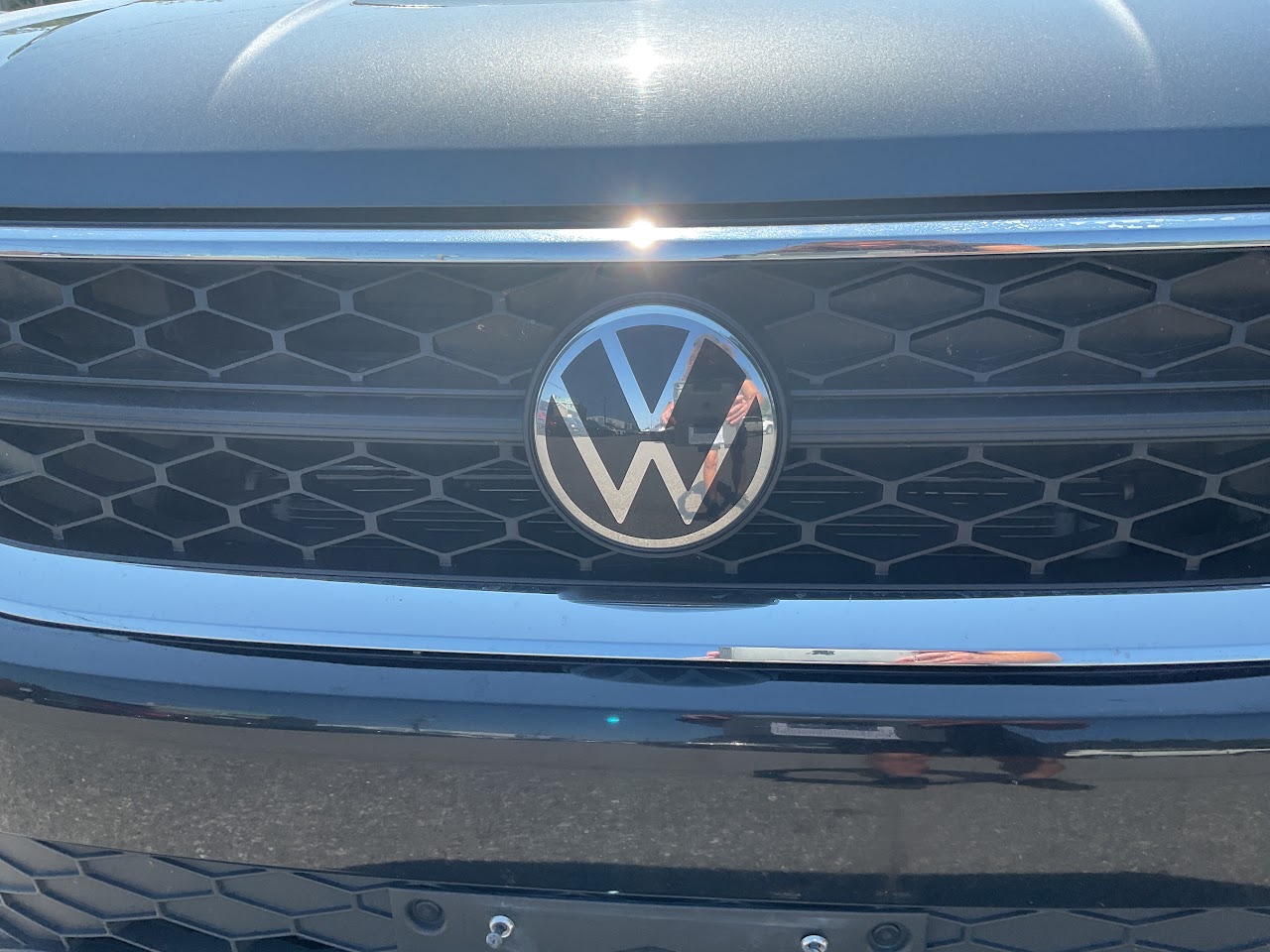 2024 Volkswagen Taos — photo 19 of 34