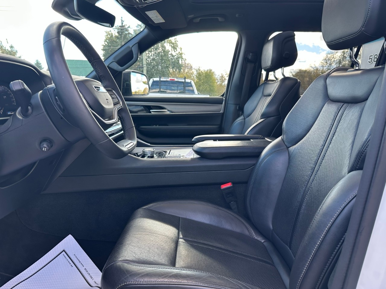 2024 Jeep Wagoneer — photo 13 de 22