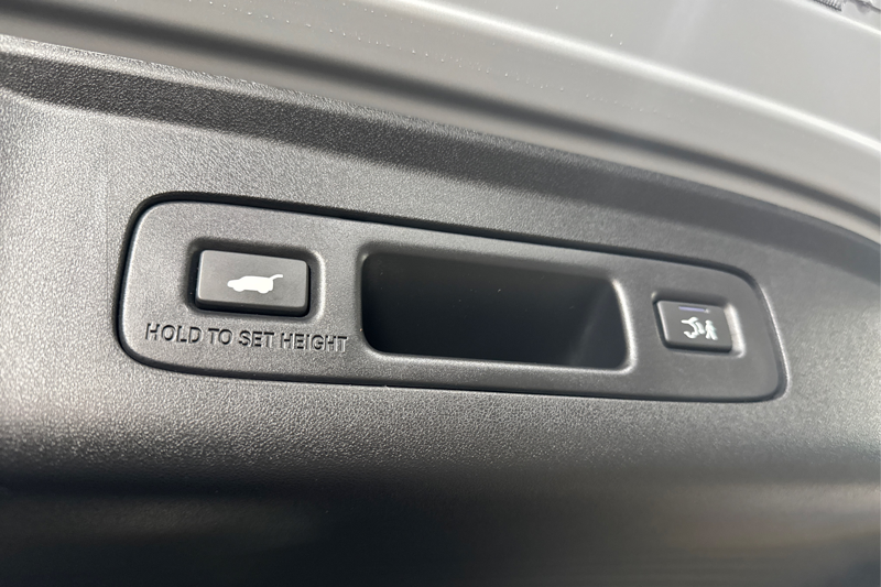 2025 Acura Adx — photo 13 of 35