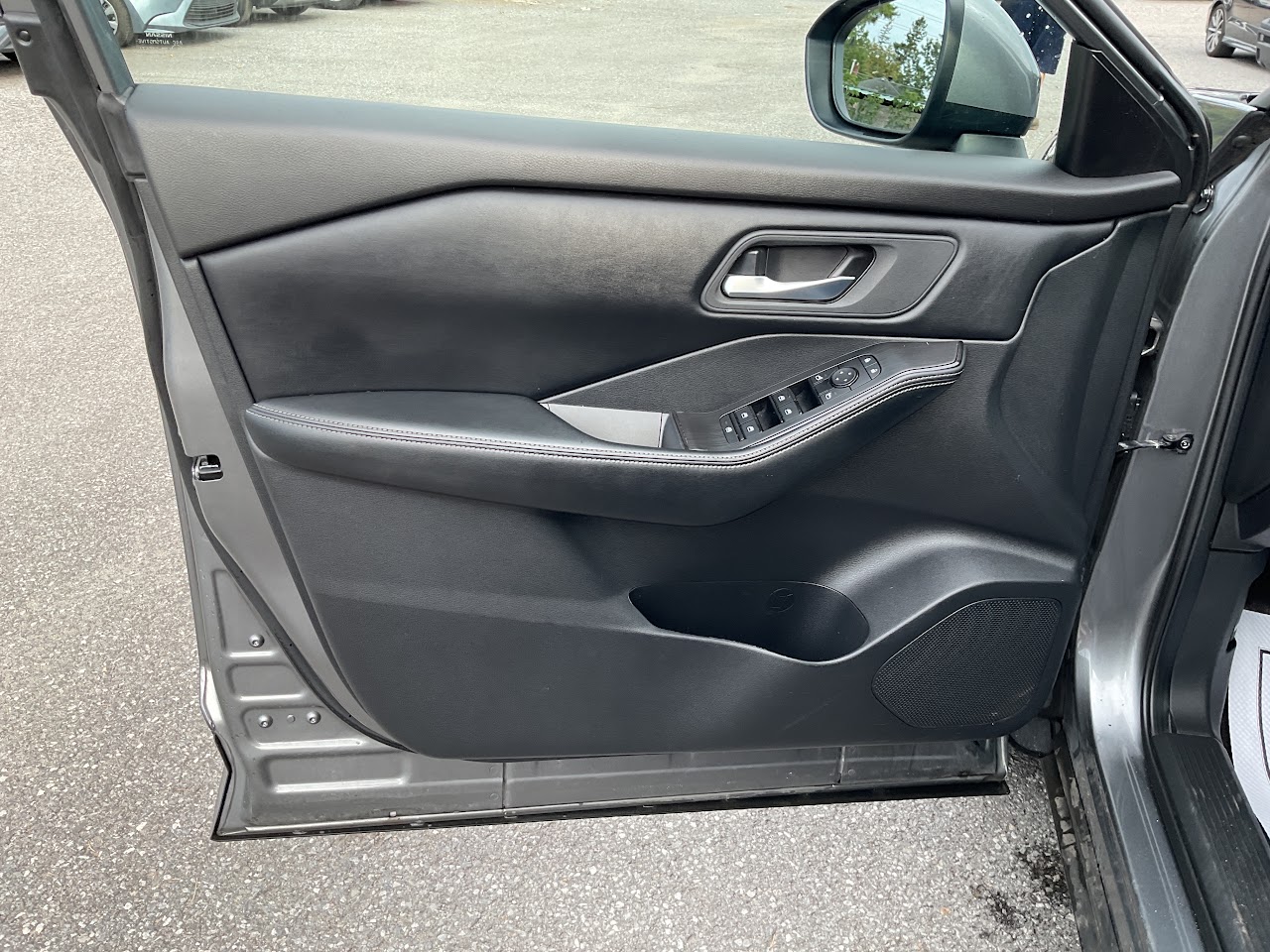 2025 Nissan Rogue — photo 30 de 34