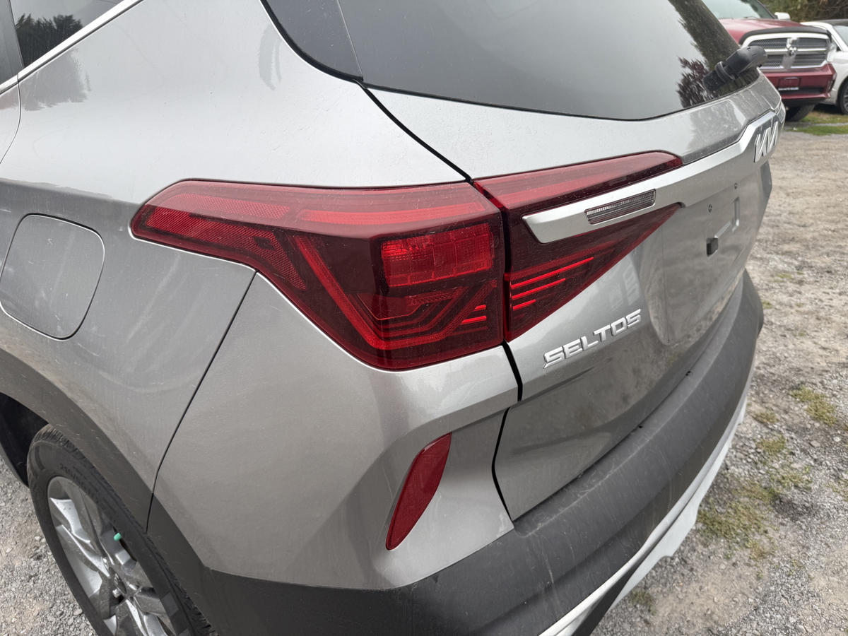 2022 Kia Seltos — photo 12 of 25