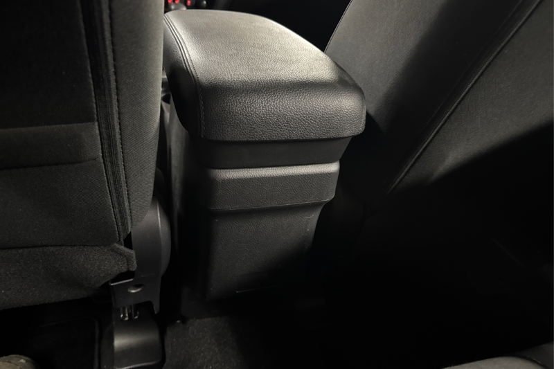 2026 Mitsubishi RVR — photo 20 of 32