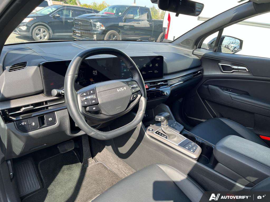 2026 Kia Sportage — photo 13 of 25