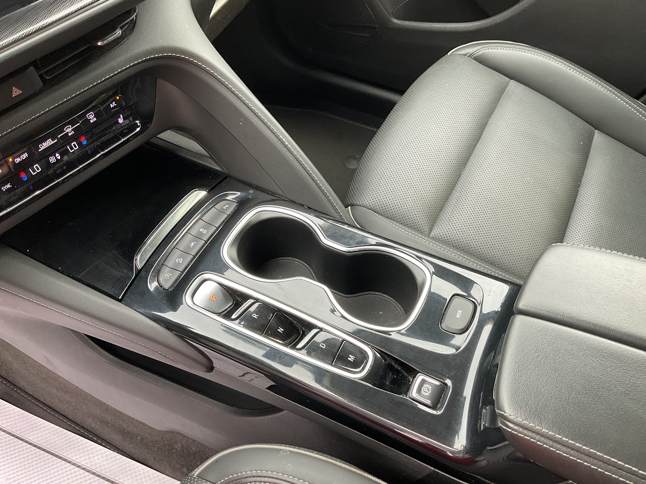 2023 Buick Envision — photo 29 of 34