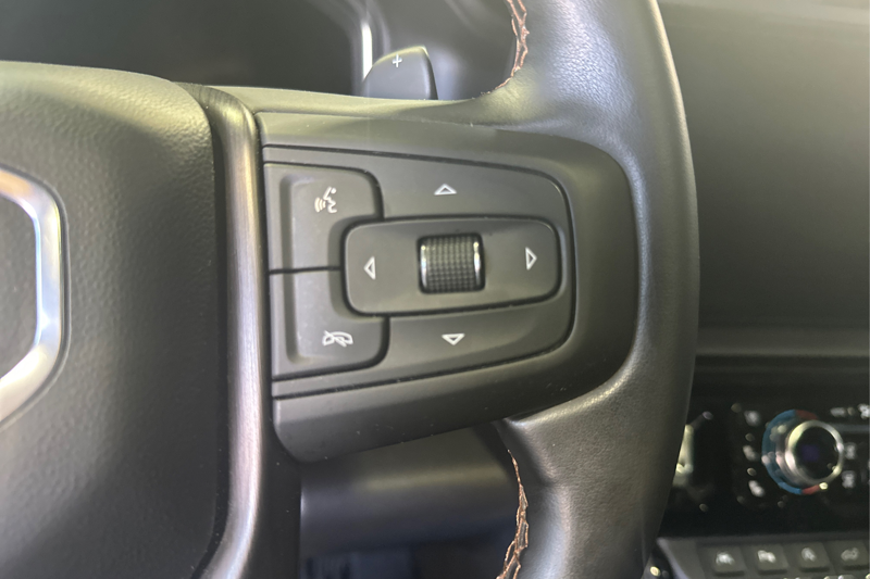 2025 GMC Sierra 1500 — photo 30 of 35