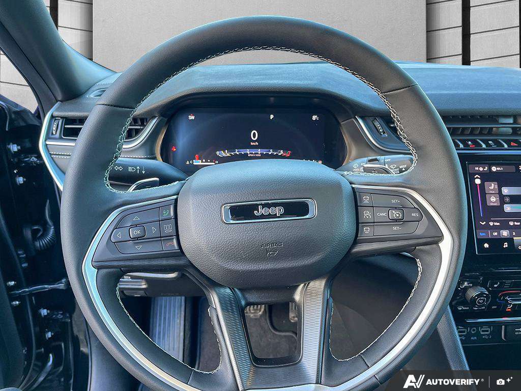 2025 Jeep Grand Cherokee — photo 20 de 31