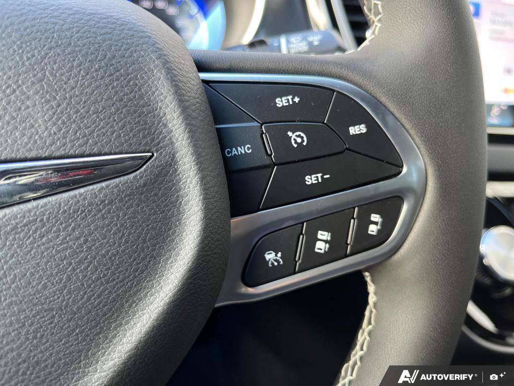 2026 Chrysler Grand Caravan — photo 16 of 25