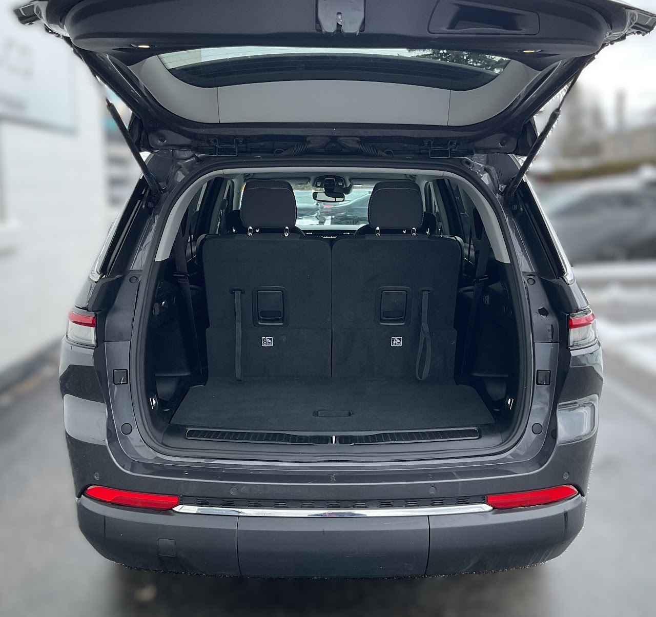 2023 Jeep Grand Cherokee — photo 13 de 21