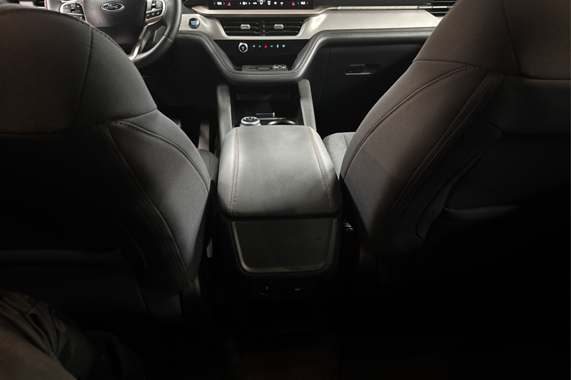 2025 Ford Explorer — photo 21 de 35