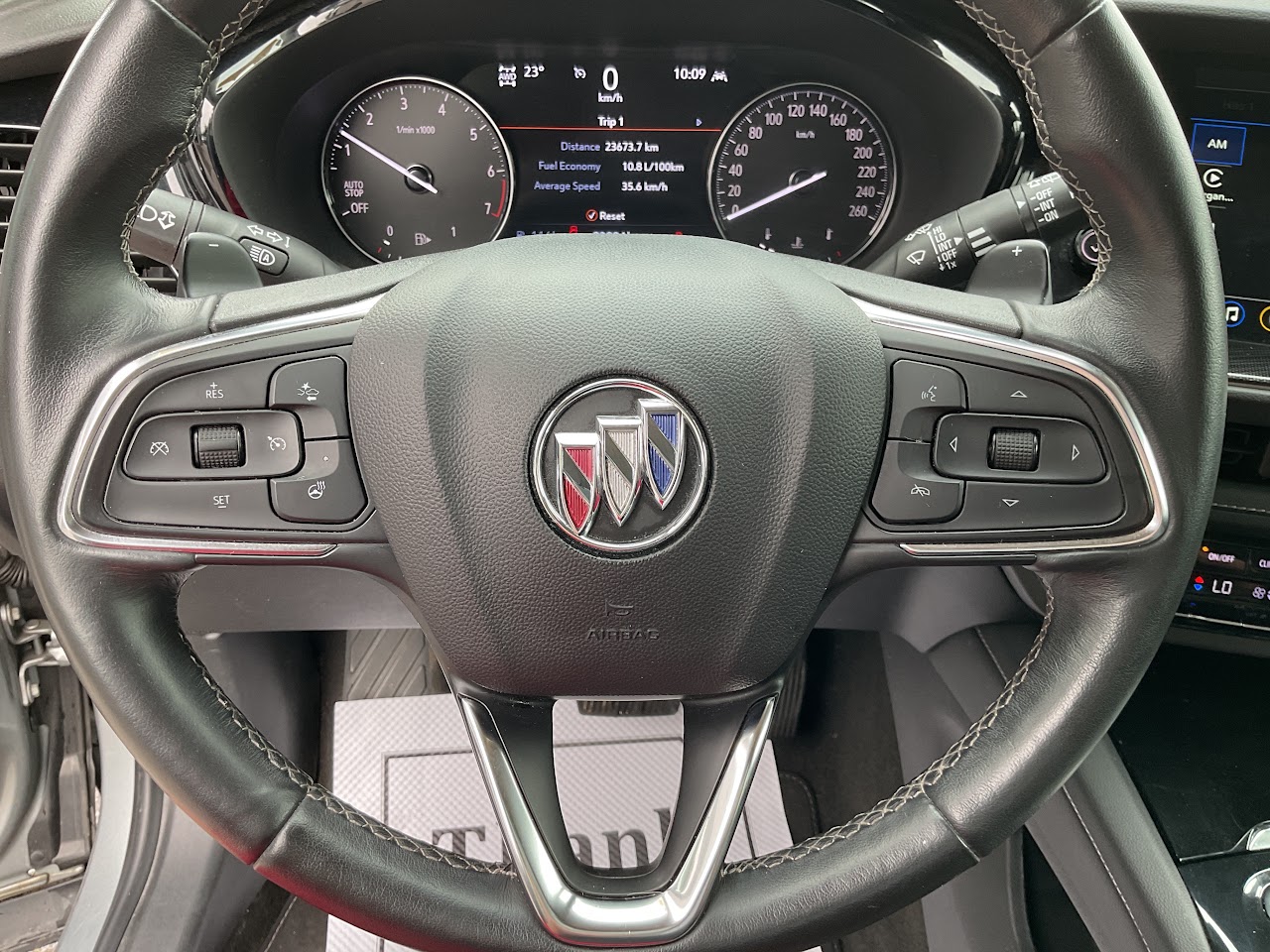 2023 Buick Envision — photo 26 of 34