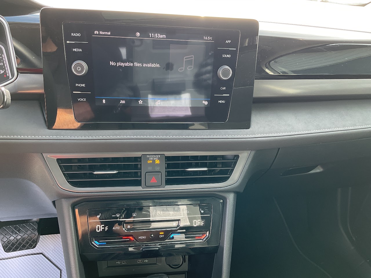 2026 Volkswagen Taos — photo 28 of 34